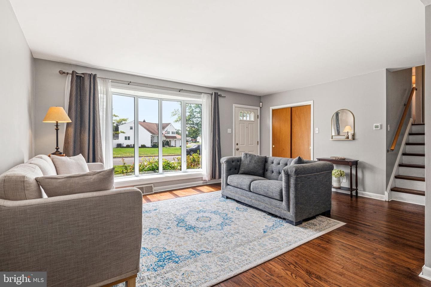 282 Henry Avenue photo 4