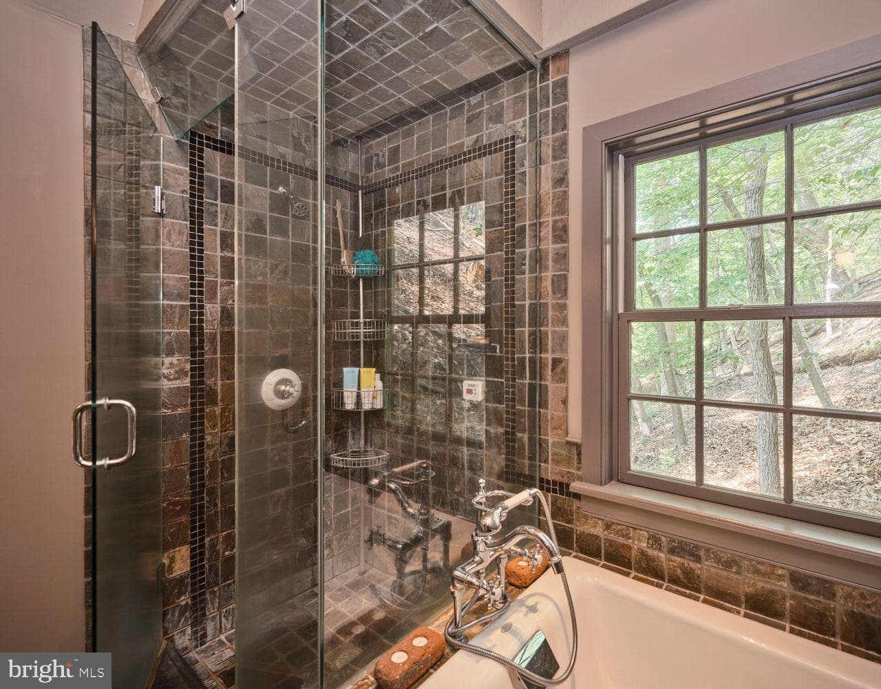5960 Honey Hollow Road photo 31