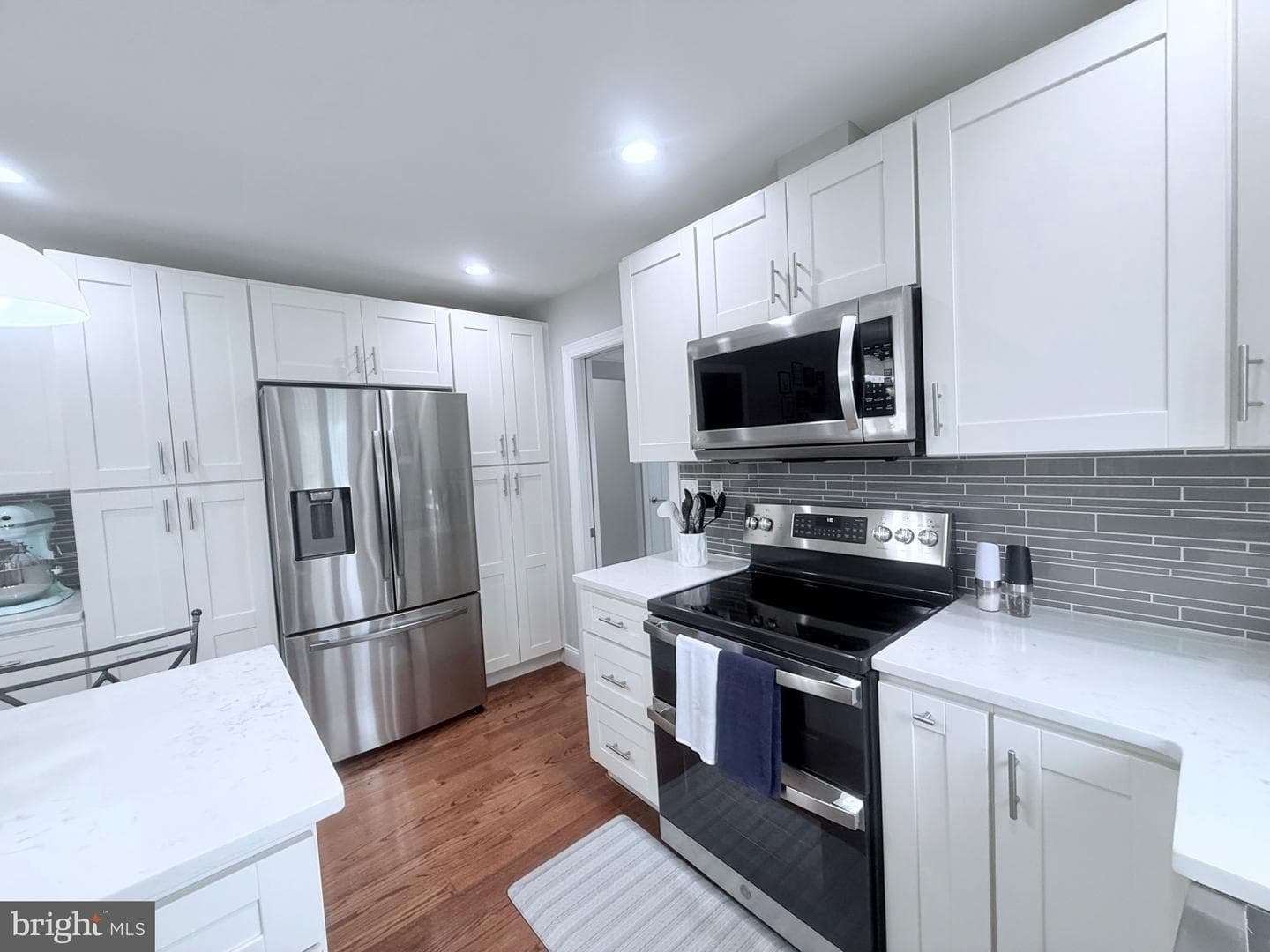 501 Stanford Road photo 19