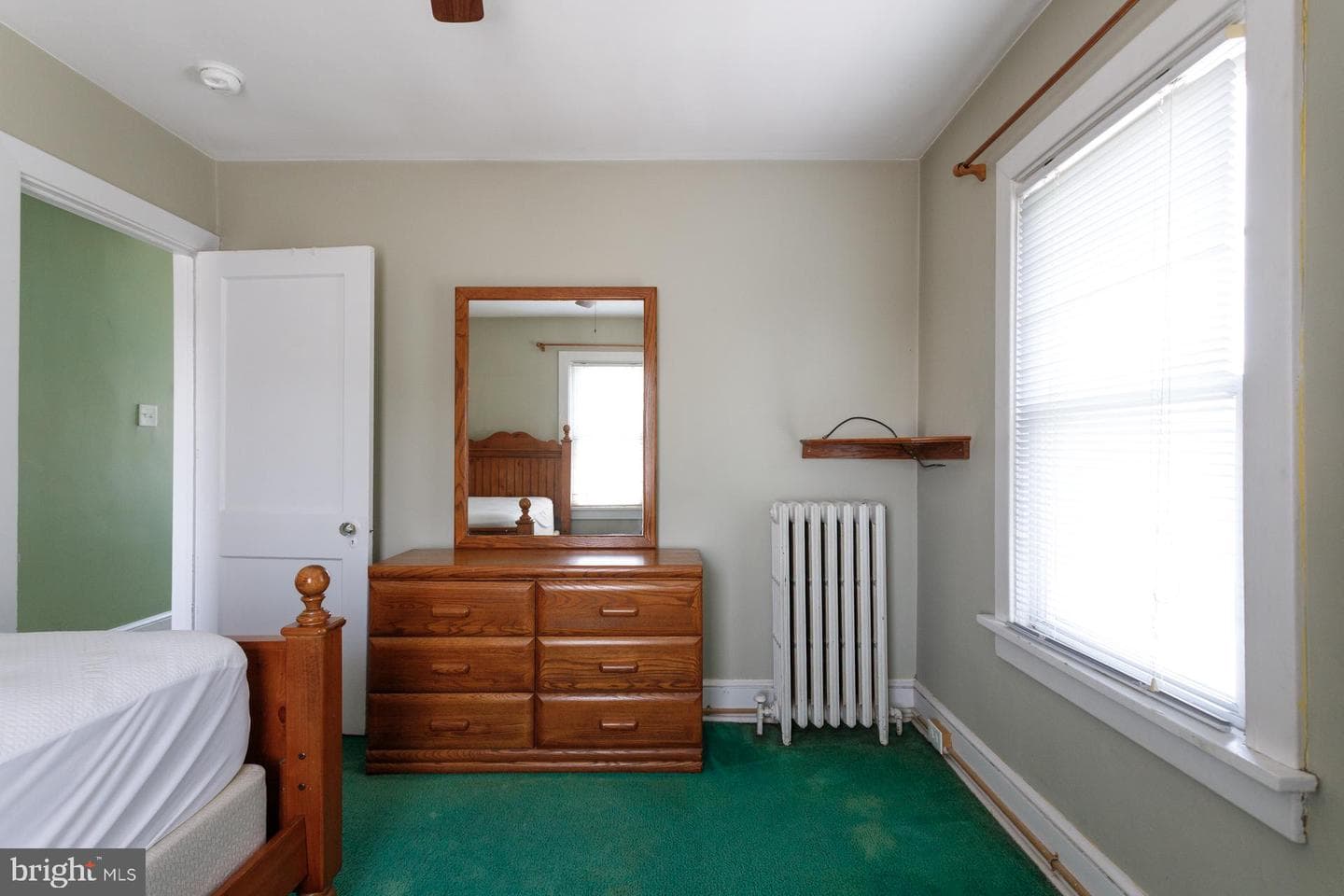 561 Bellevue Avenue photo 20