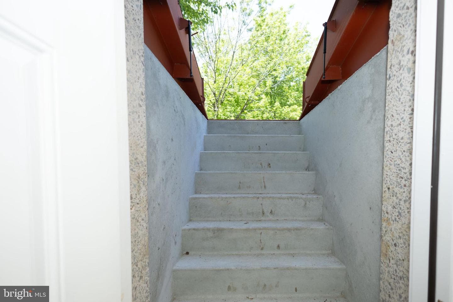 5466 Wildwood Crossing photo 59