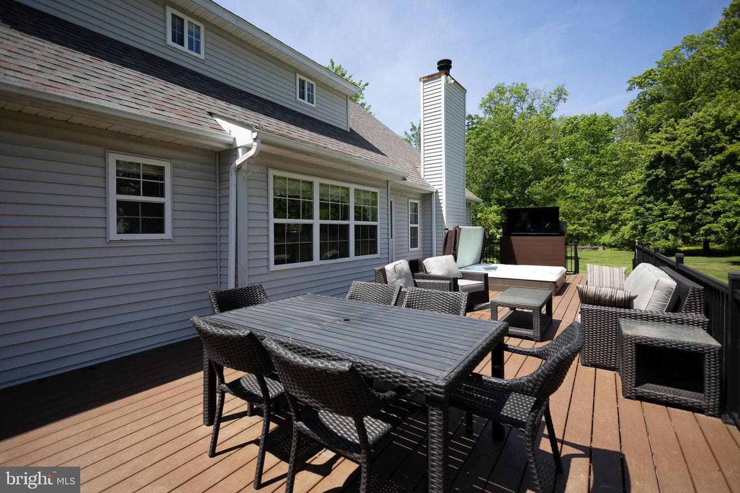 5466 Wildwood Crossing photo 9