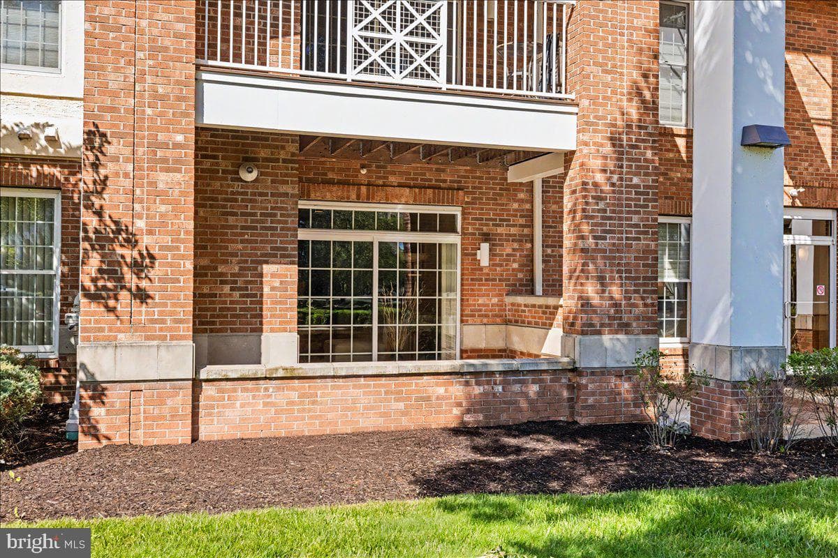 2103 Meridian Boulevard #2103 photo 5