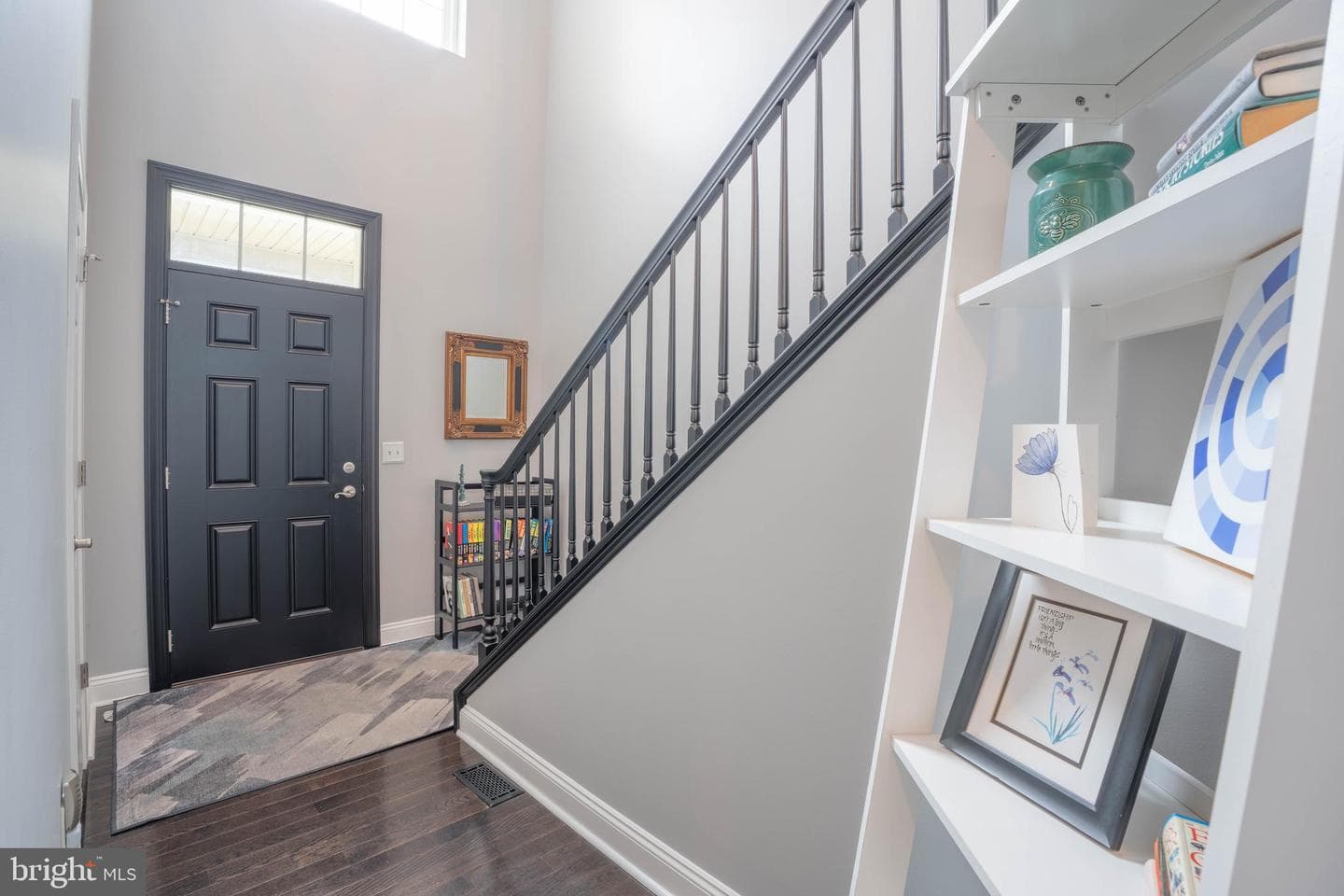 124 Nicoles Way photo 3