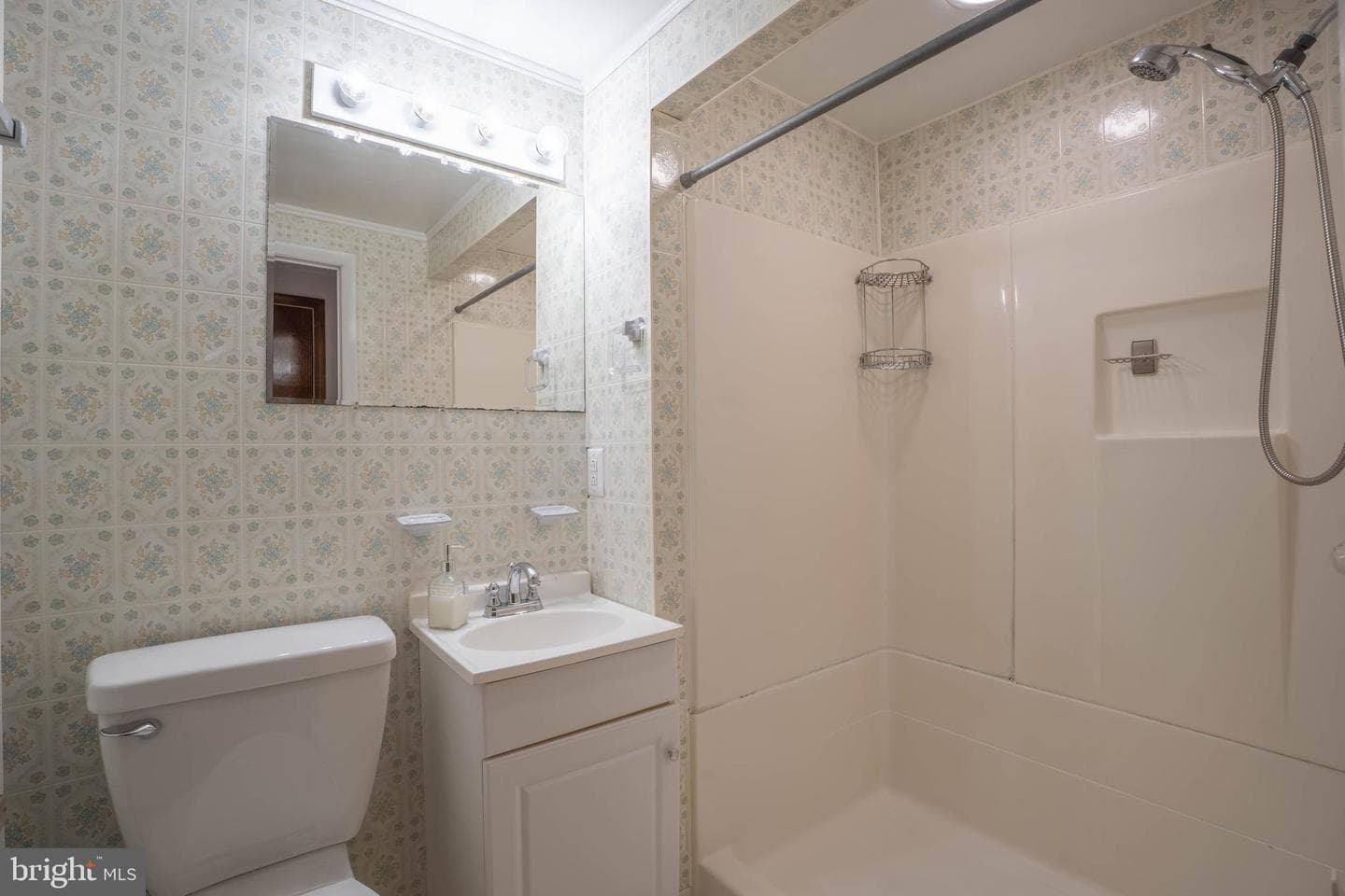 2022 Herrick Avenue photo 31