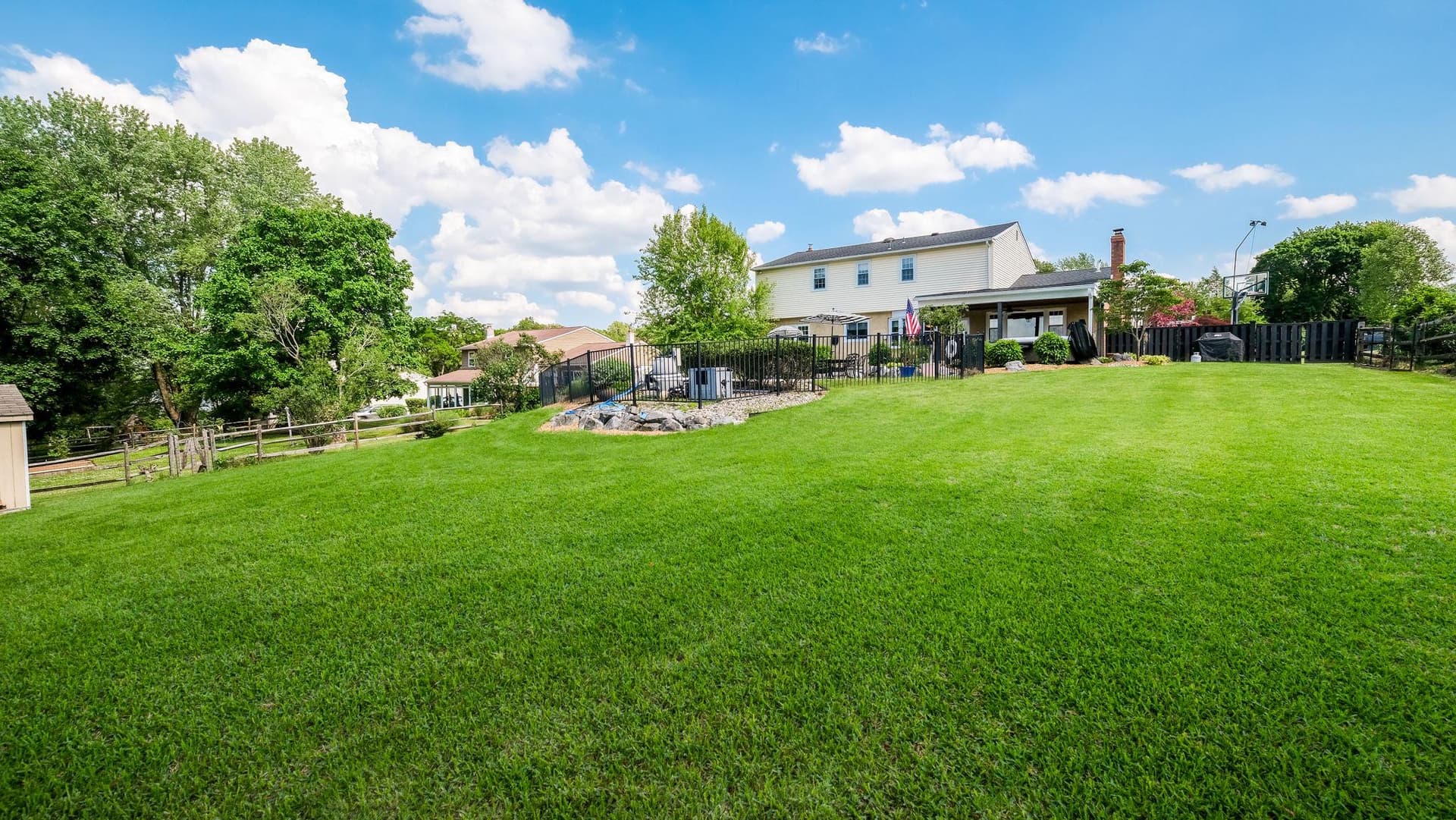 54 Beth Drive photo 37