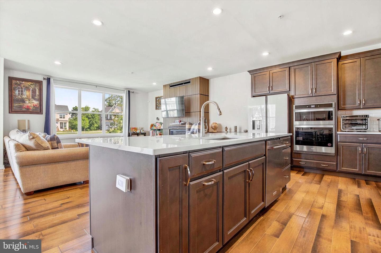 604 Mcnair Drive photo 8
