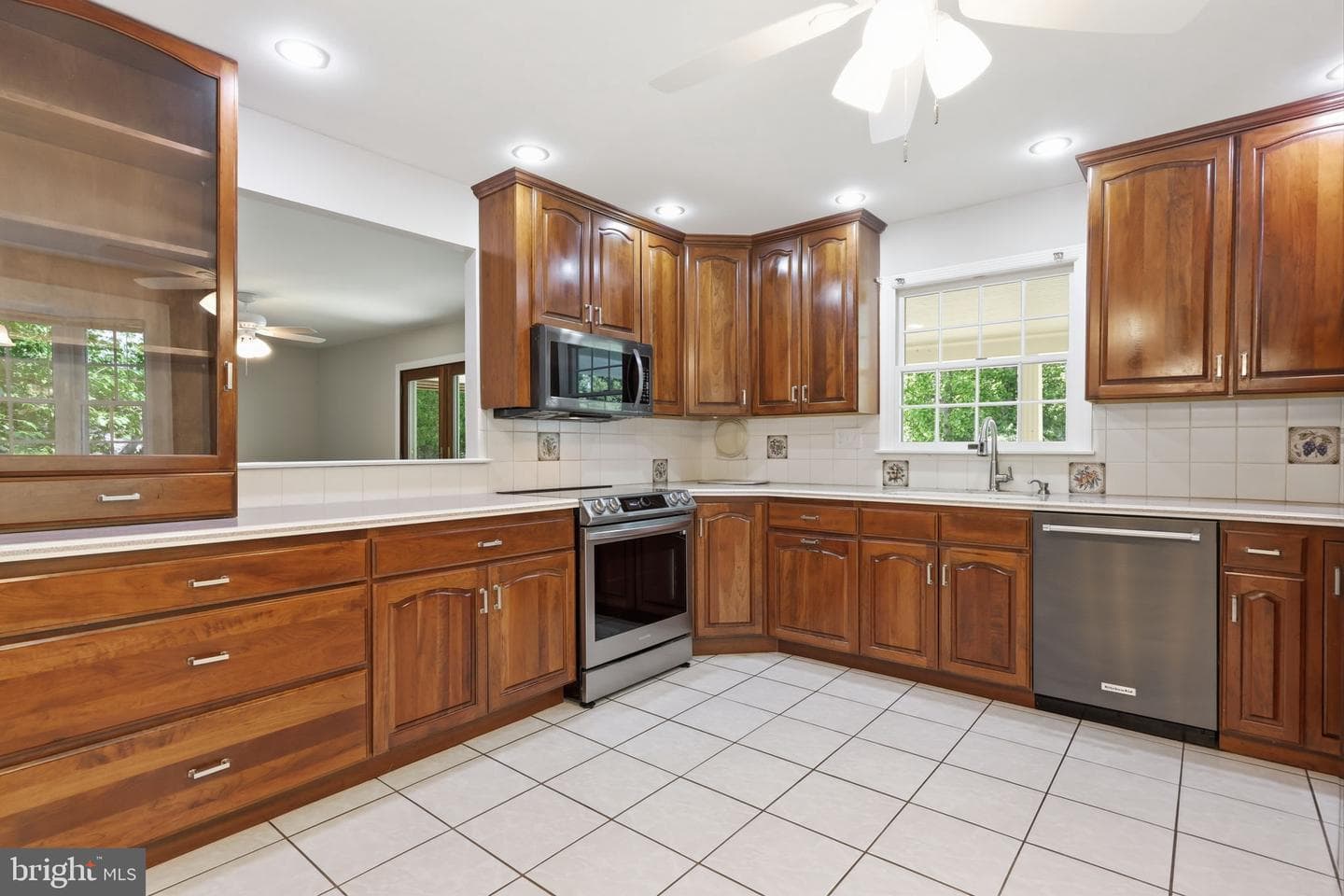 121 Buck Hill Drive photo 6