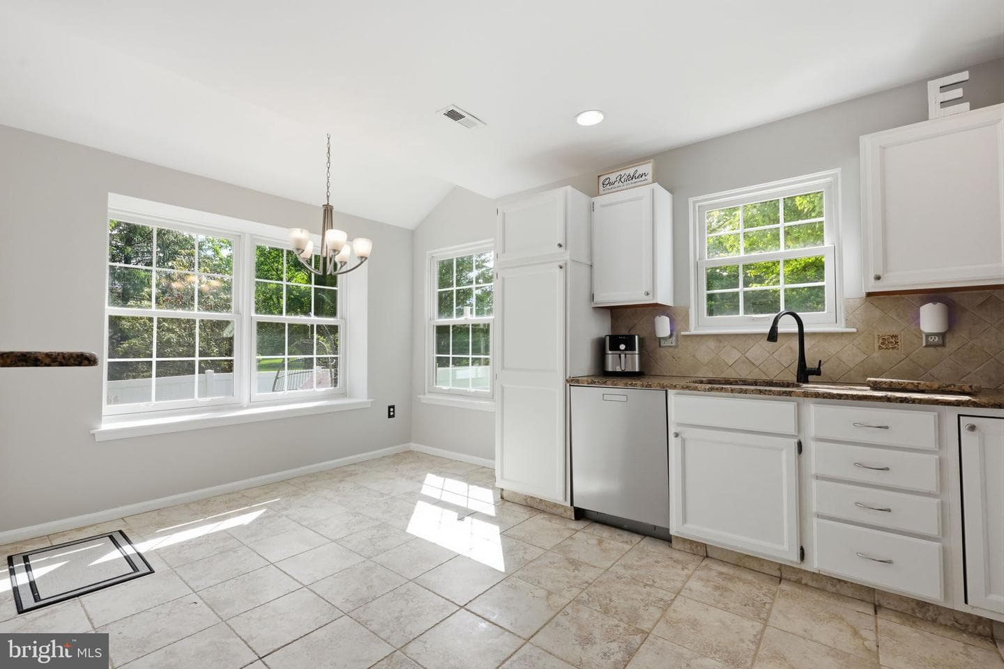 45 Honey Locust Lane photo 15