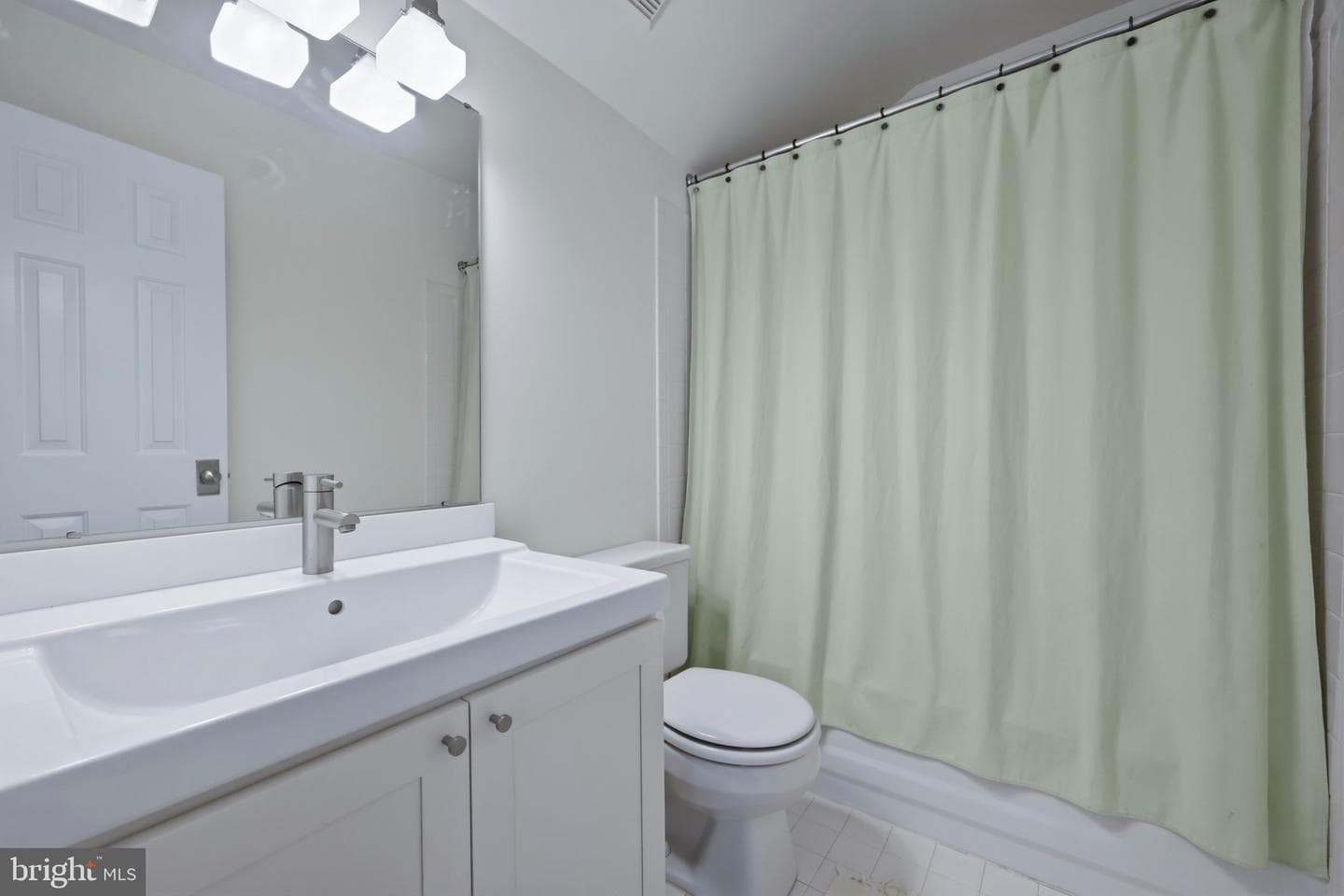 40 Sutphin Pines photo 26