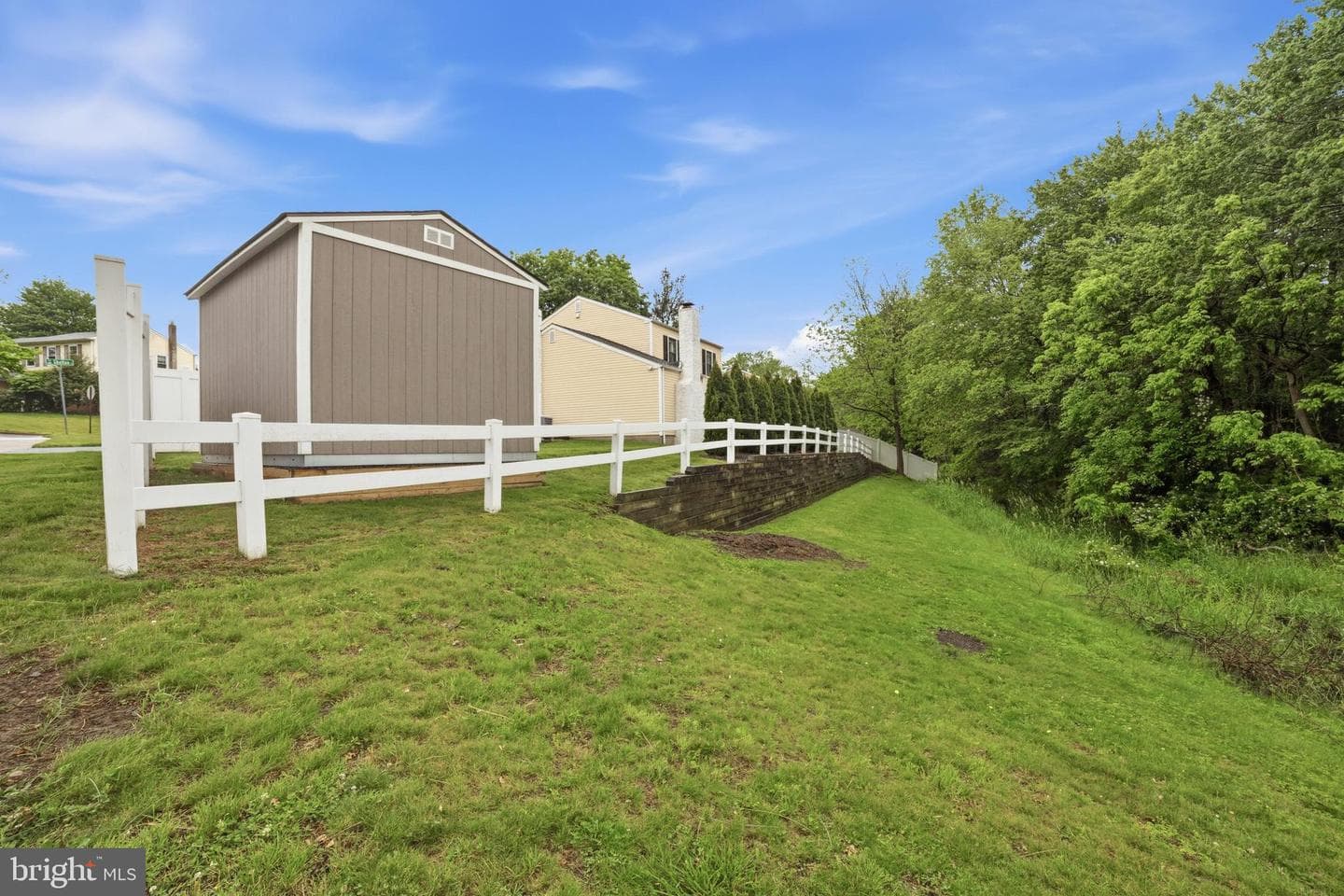 148 Hampton Drive photo 36
