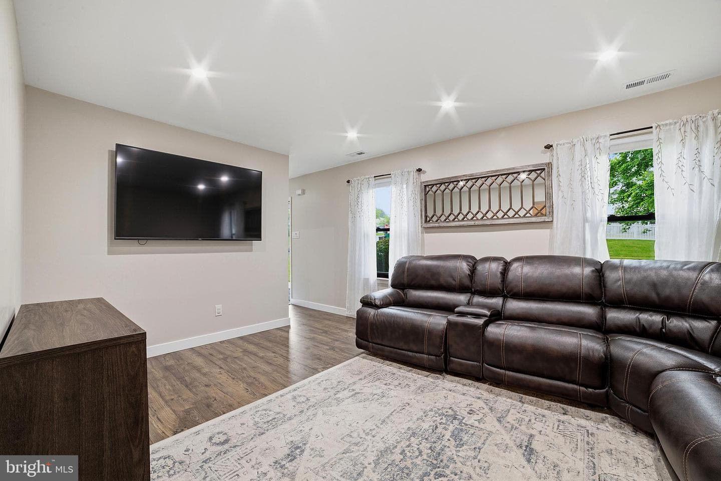 148 Hampton Drive photo 5