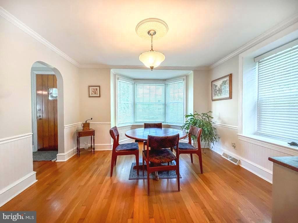 1220 Wilson Avenue photo 8
