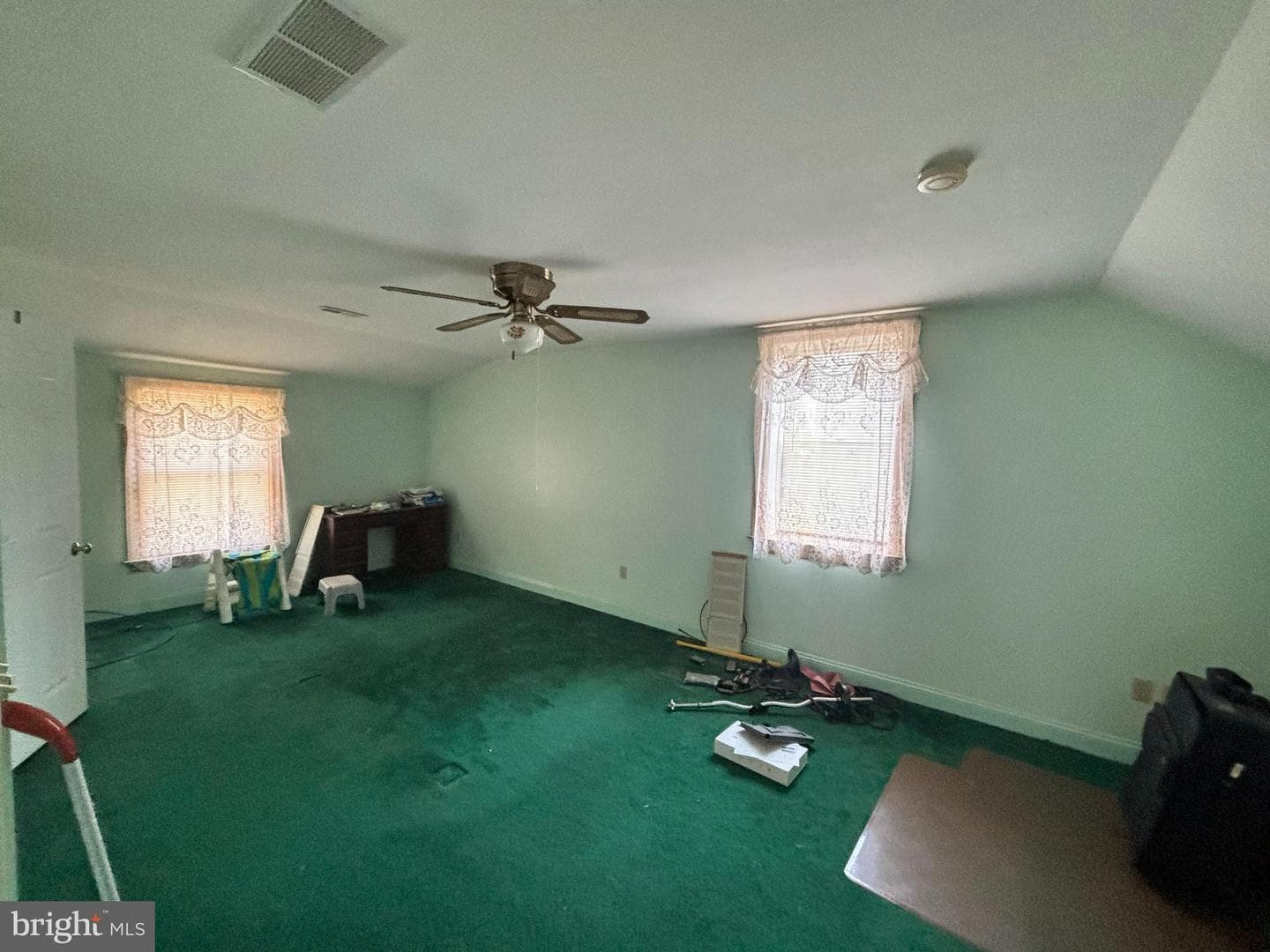 4547 Hillside Avenue photo 10