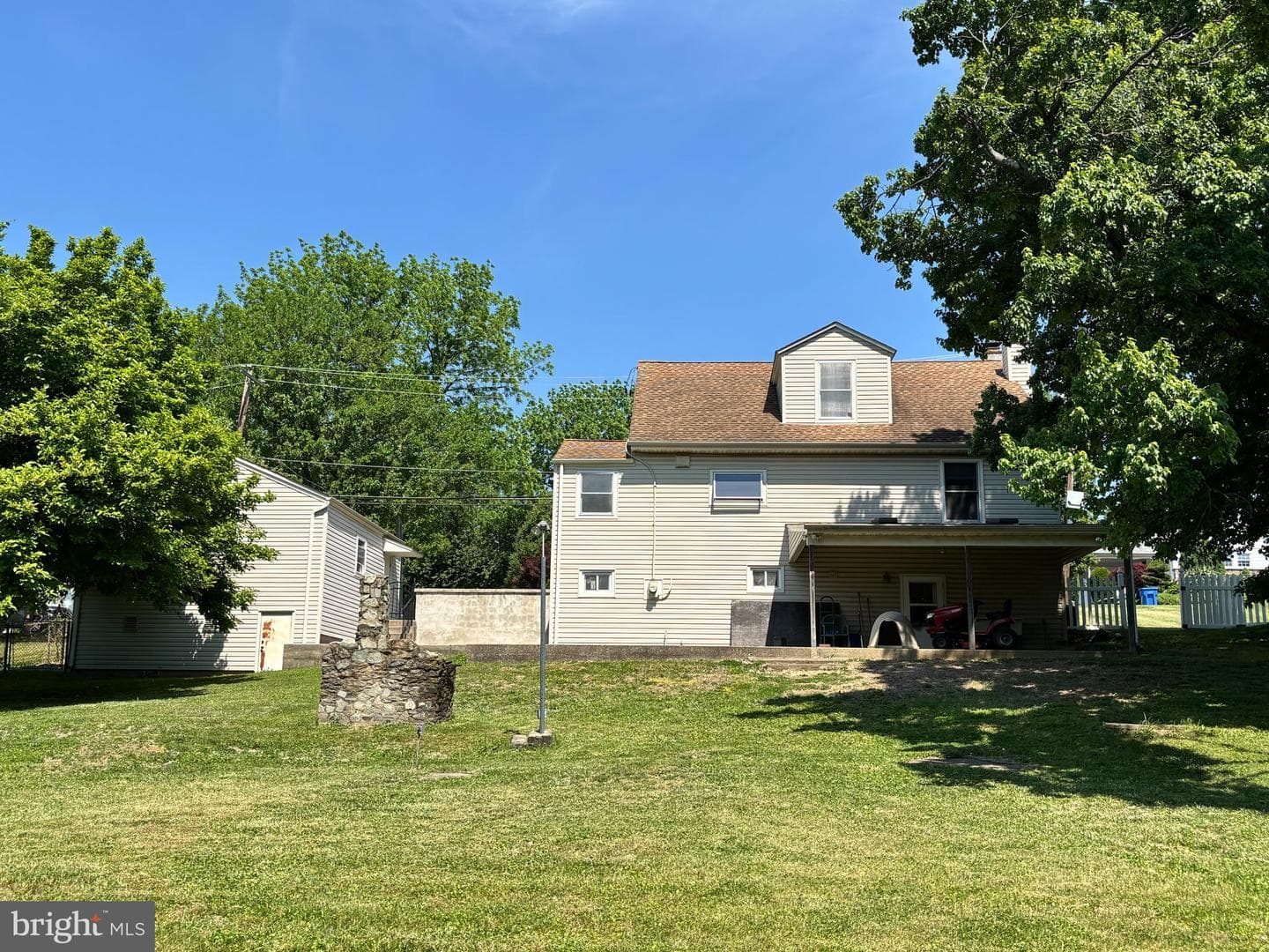 4547 Hillside Avenue photo 15