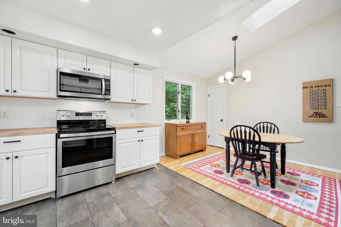 2738 Creek Road photo 8