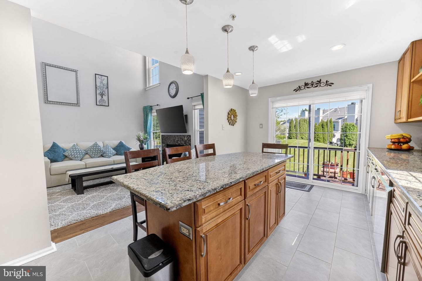106 Julian Drive E photo 21