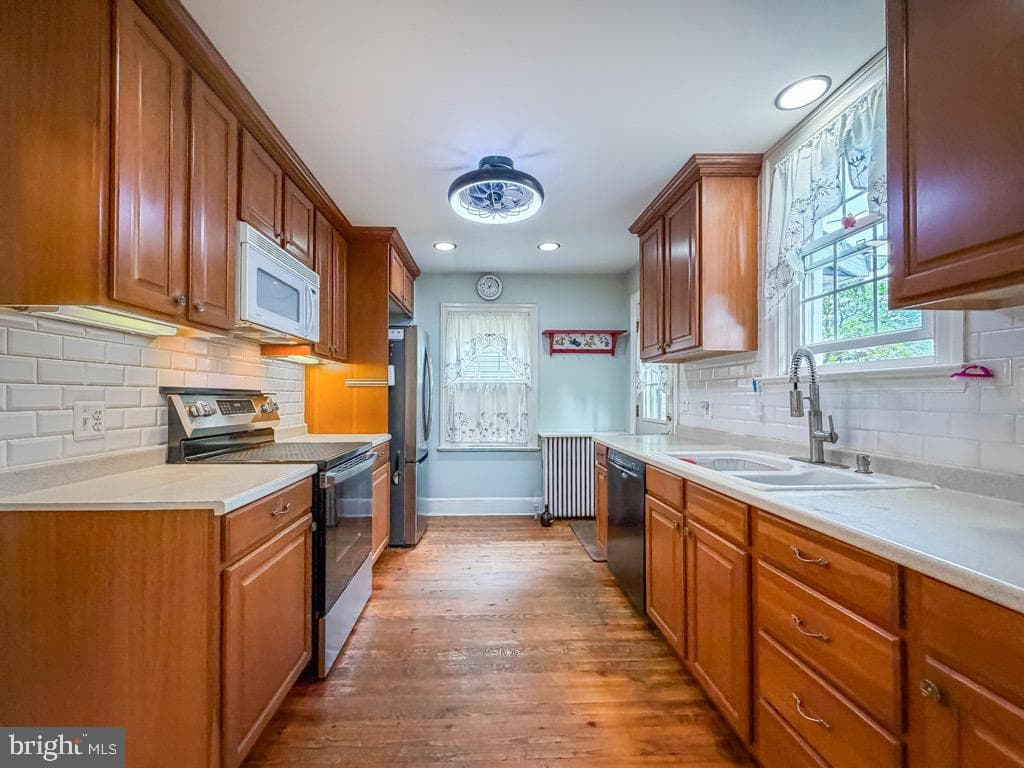 309 Harper Avenue photo 20