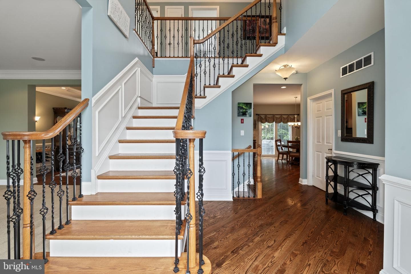 102 Overholt Drive photo 9
