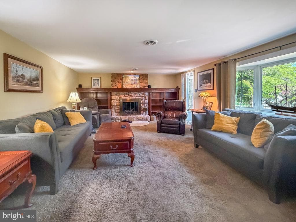 61 Cloverly Drive photo 12