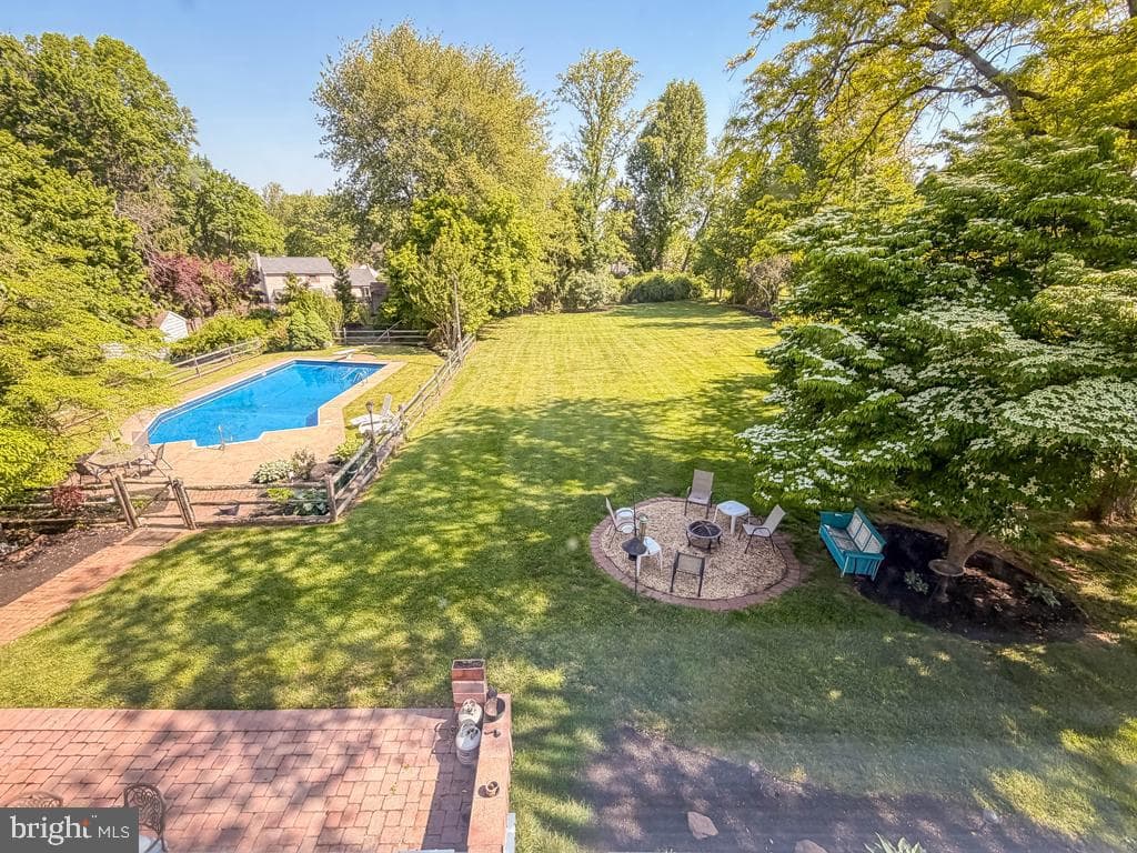 61 Cloverly Drive photo 37