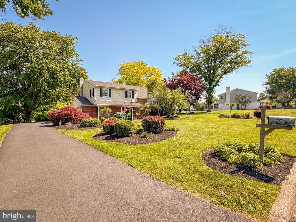 61 Cloverly Drive photo 44
