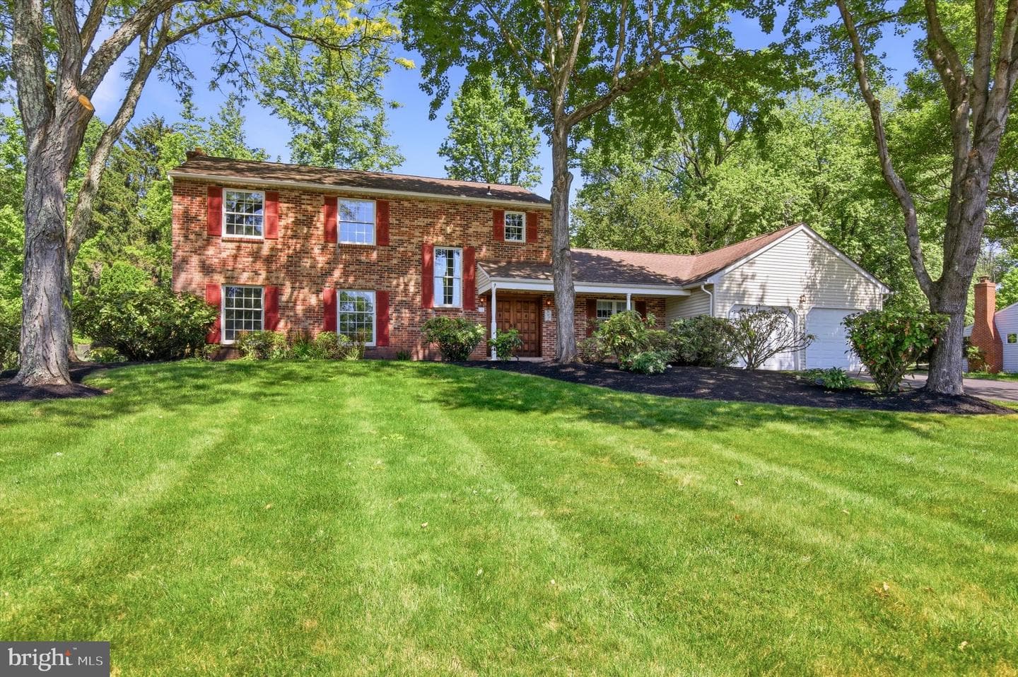15 Brookdale Drive photo 2
