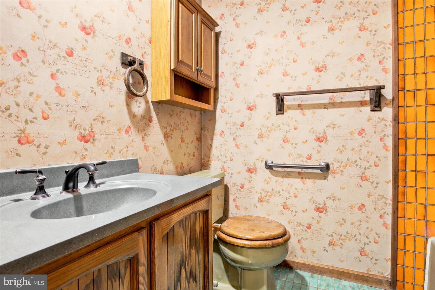 15 Brookdale Drive photo 28