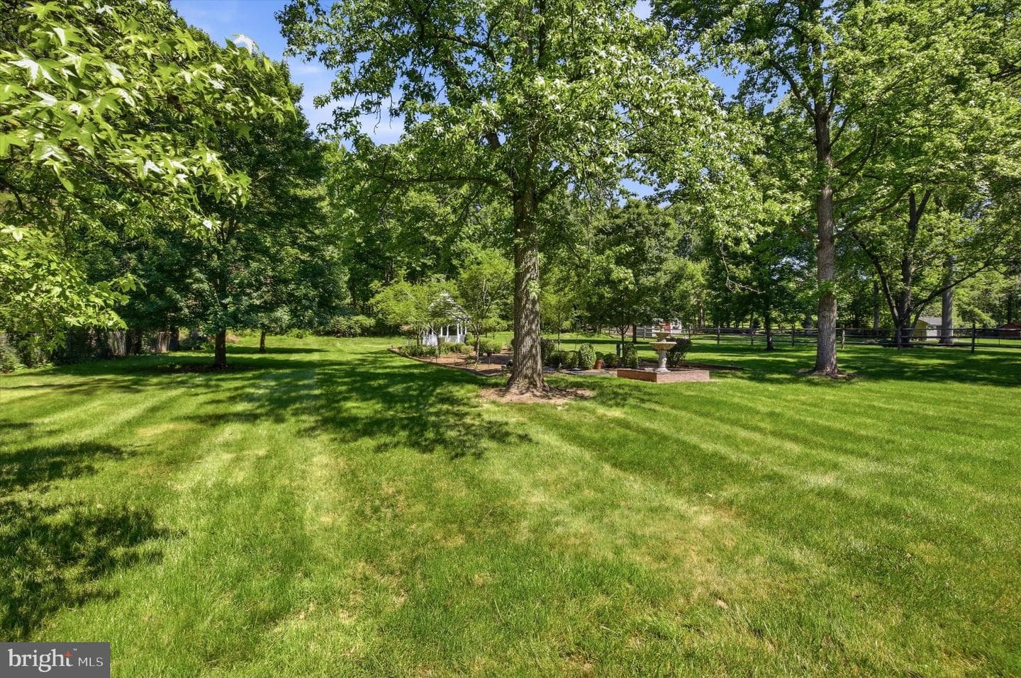 15 Brookdale Drive photo 45
