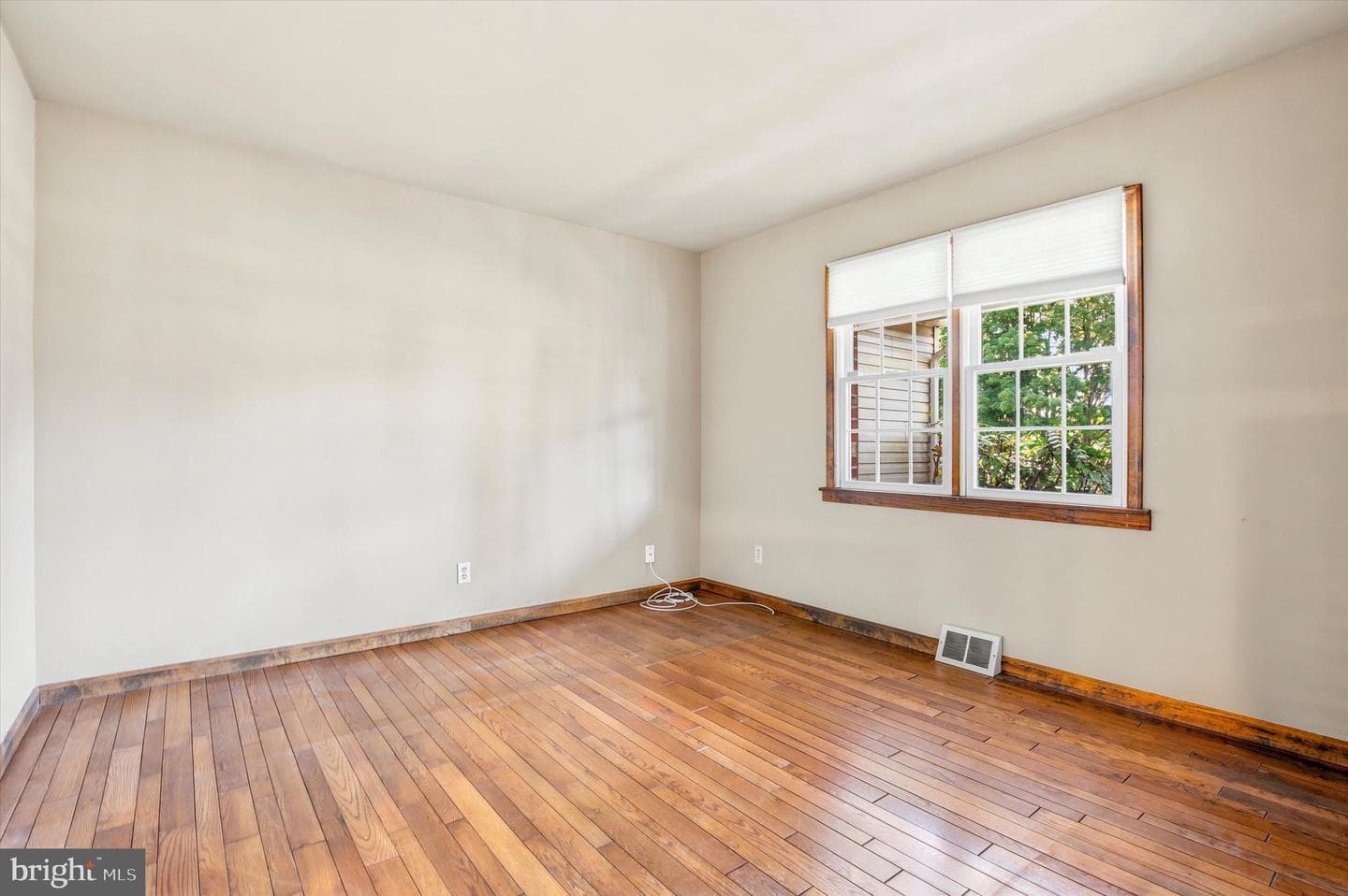 15 Brookdale Drive photo 6
