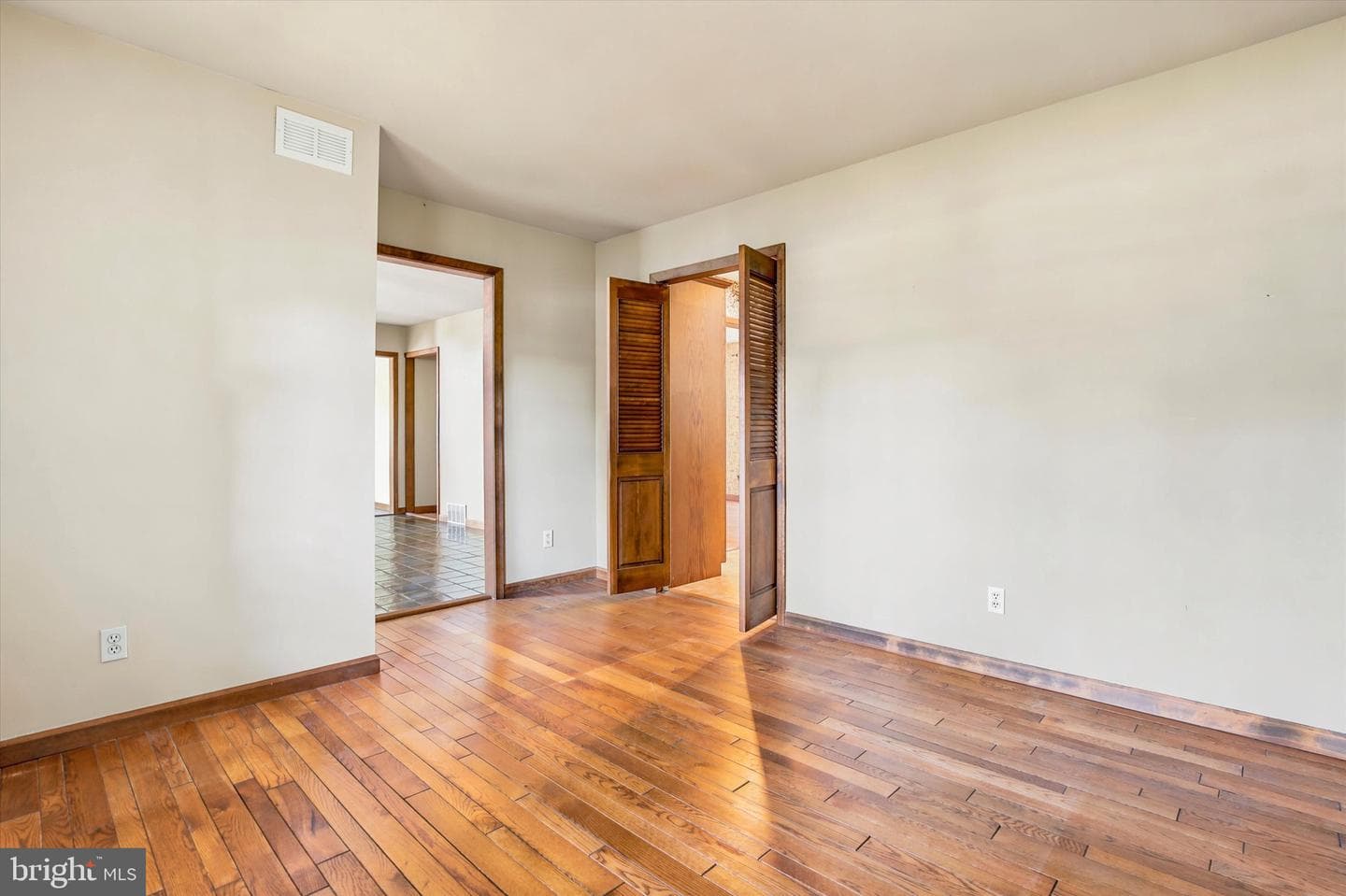 15 Brookdale Drive photo 7