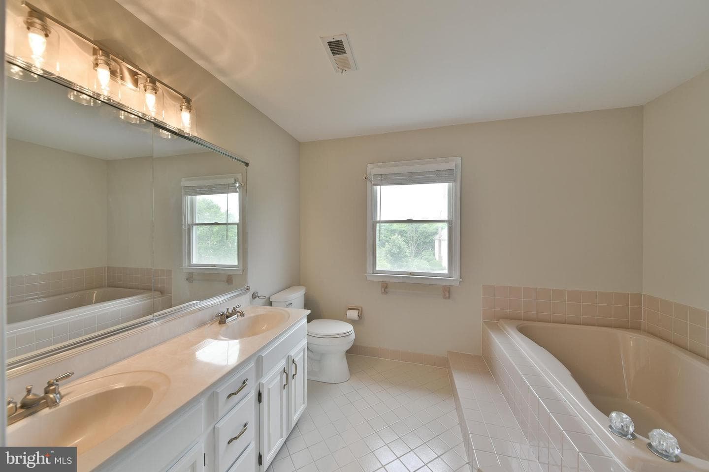1443 Bayberry Drive photo 29