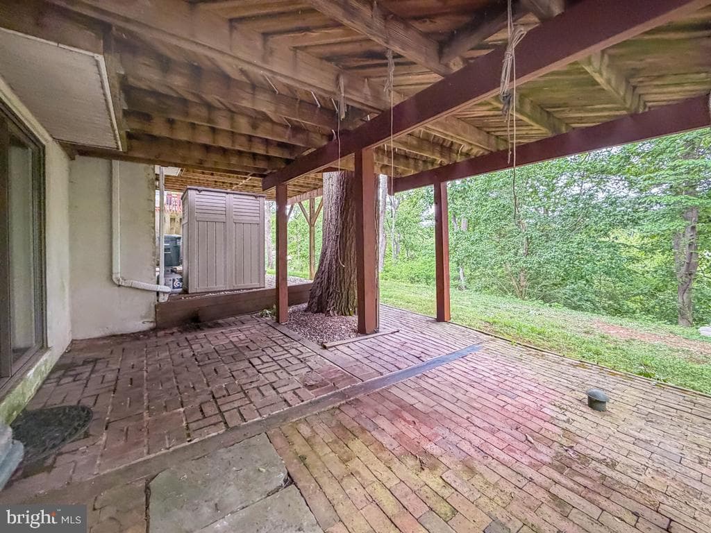 52 Woodbridge Court N photo 36