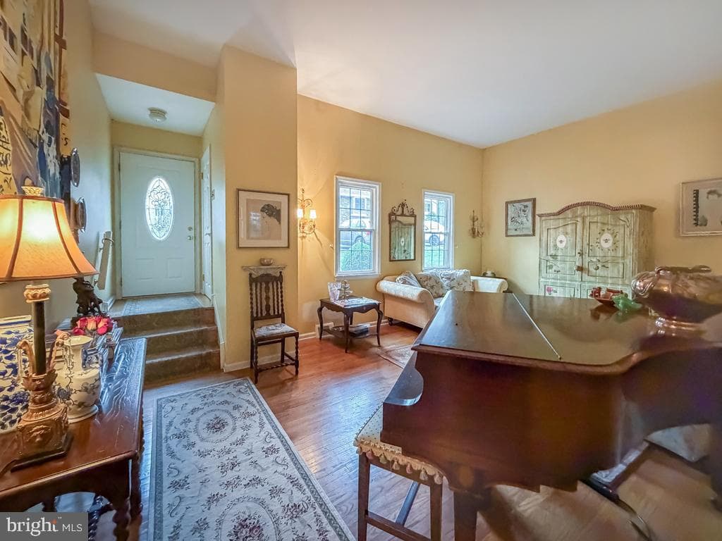 52 Woodbridge Court N photo 5