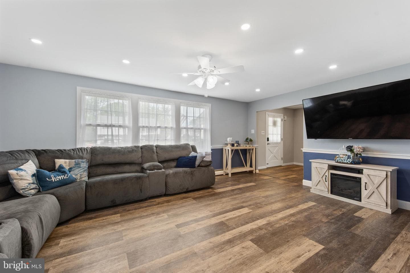 923 Otto Lane photo 4