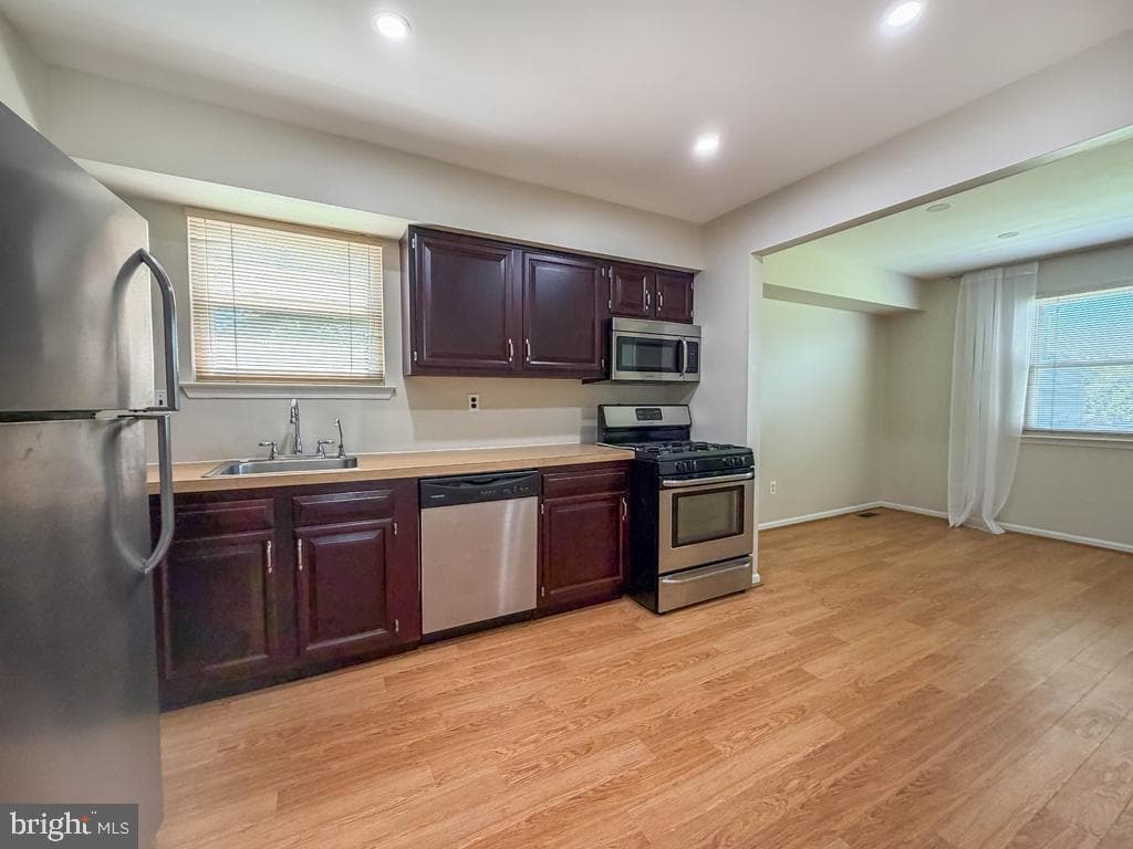75 Dawson Road photo 13