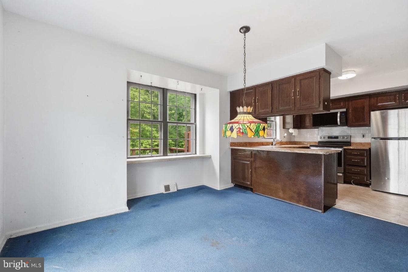520 Pebble Ridge Court photo 7