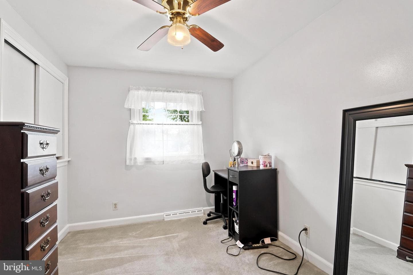 902 Carlin Drive photo 16