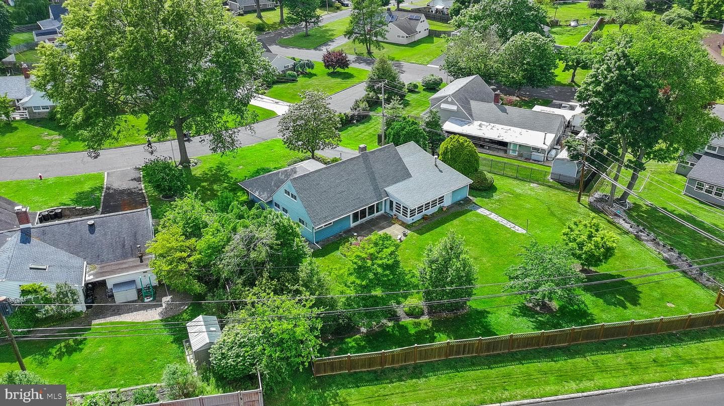 78 Red Berry Road photo 42