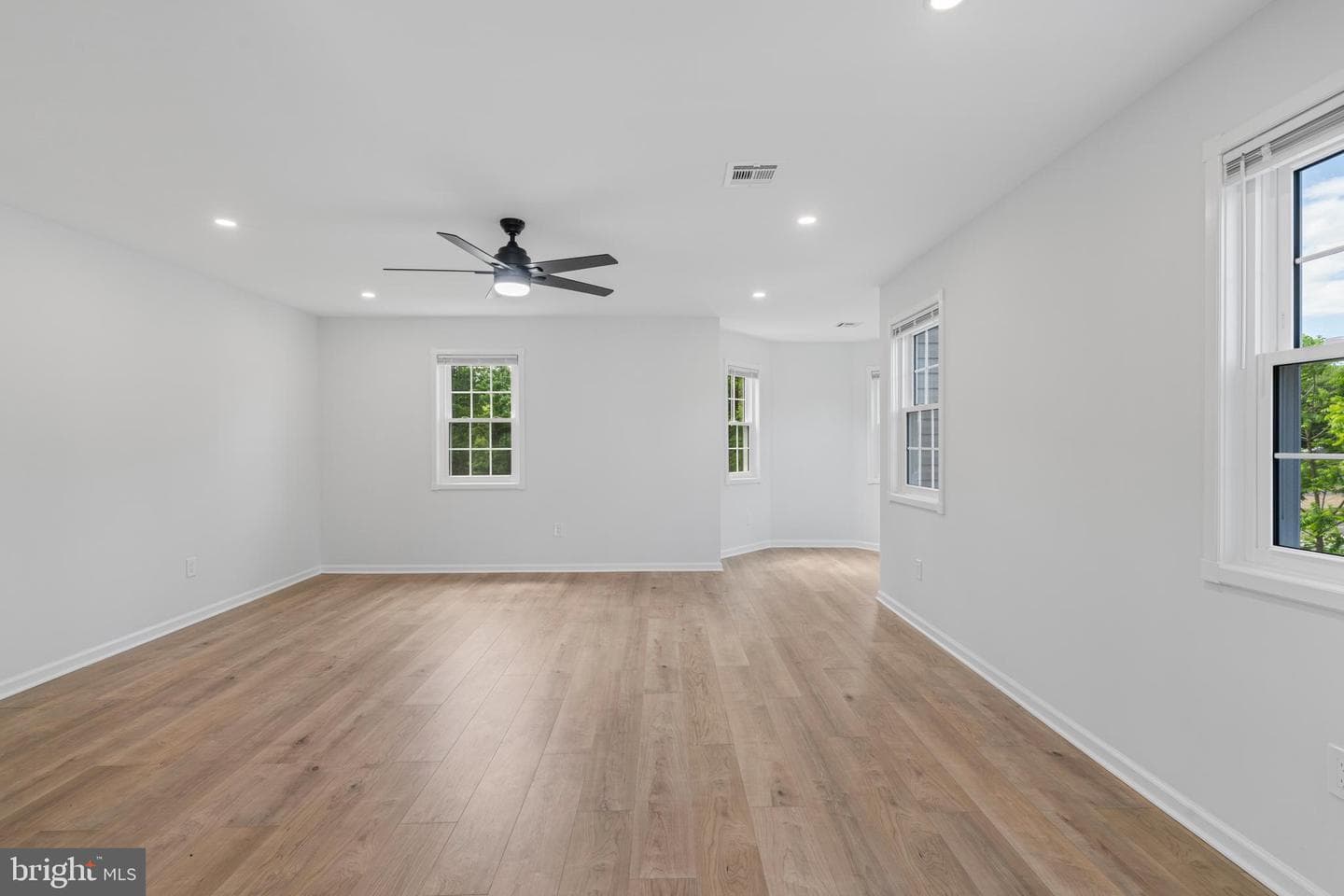 565 Hulmeville Road photo 29