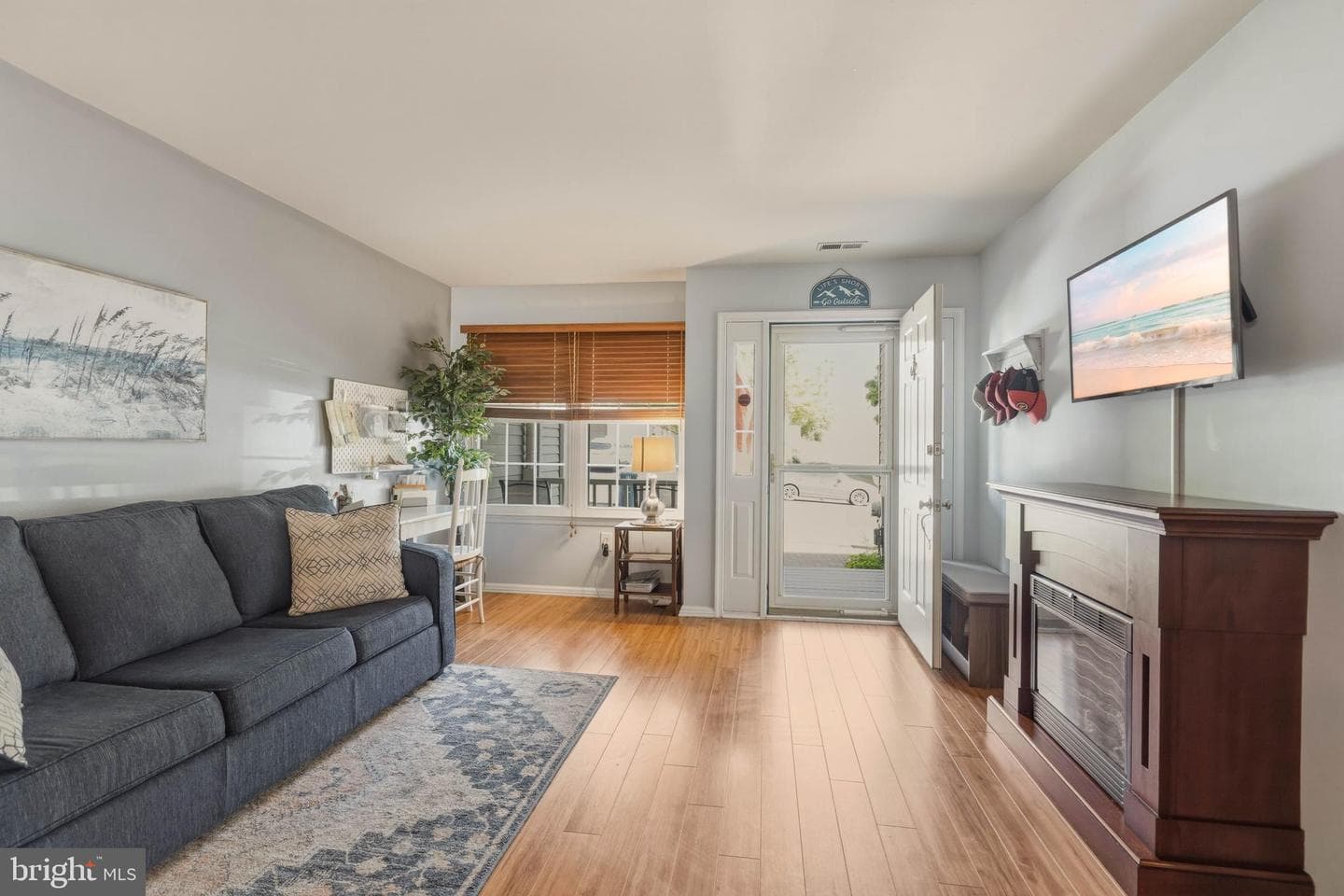 82 Mulberry Drive photo 3