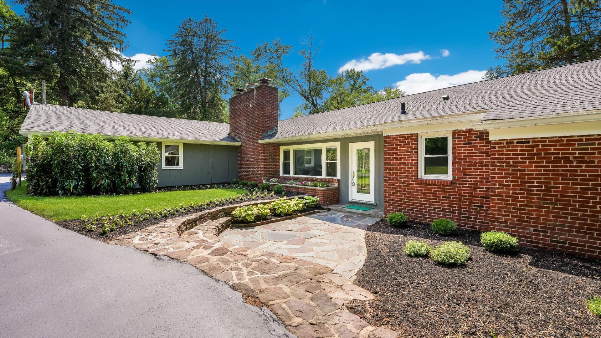 6795 Chapel Road photo 3