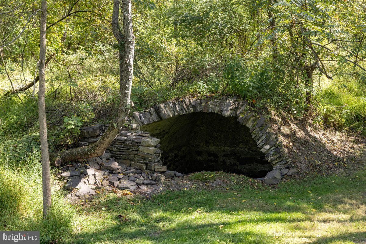 144 Creek Rd photo 15