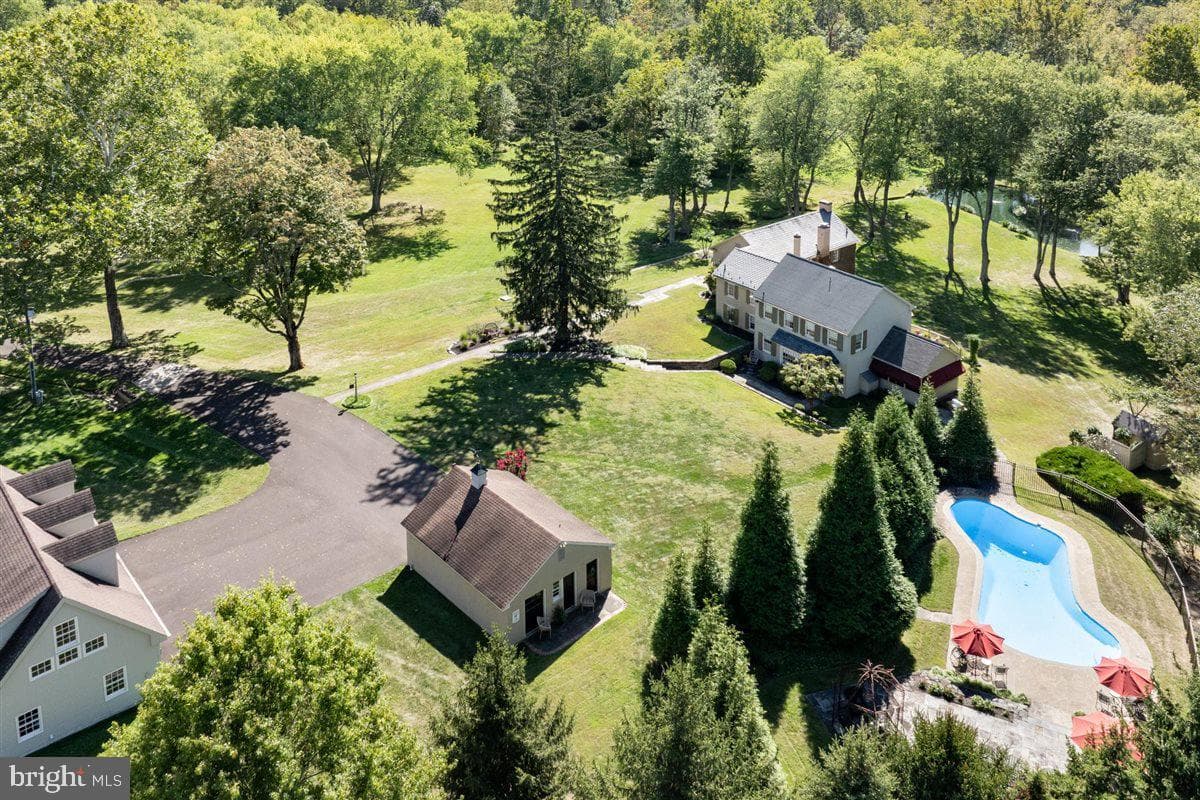 144 Creek Rd photo 6