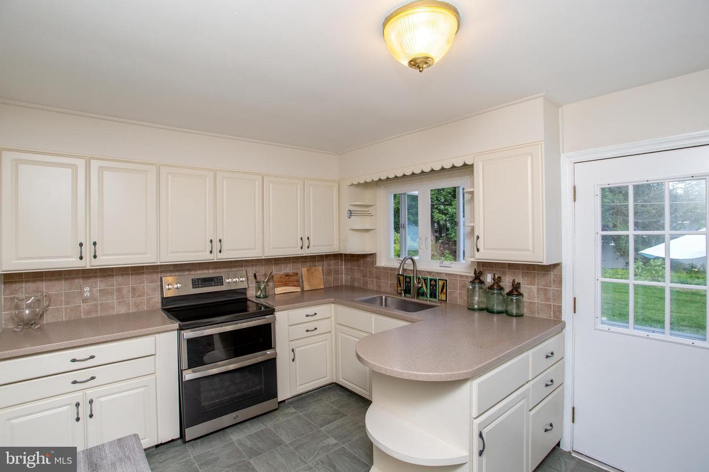 43 Glen Drive photo 15