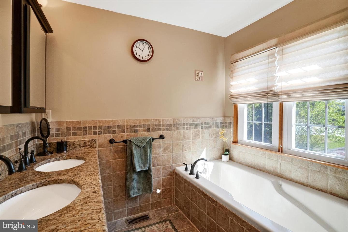 2125 Robin Drive photo 22