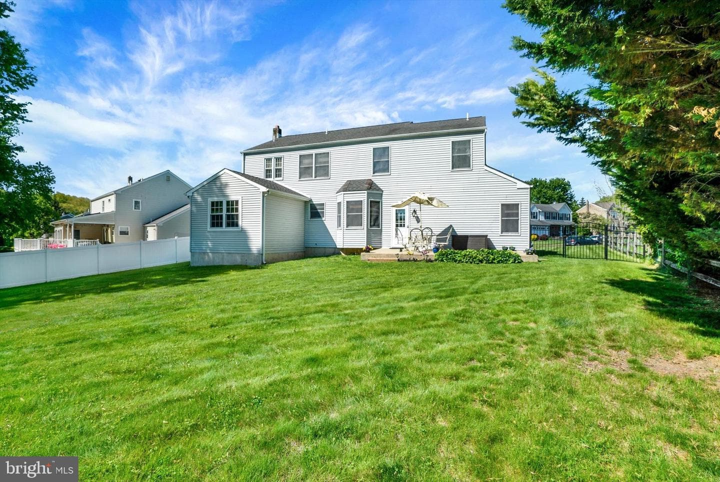 2125 Robin Drive photo 34