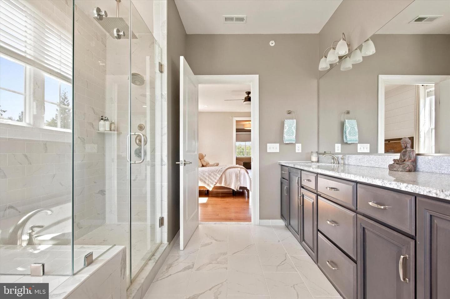 1 Bennett Lane photo 26