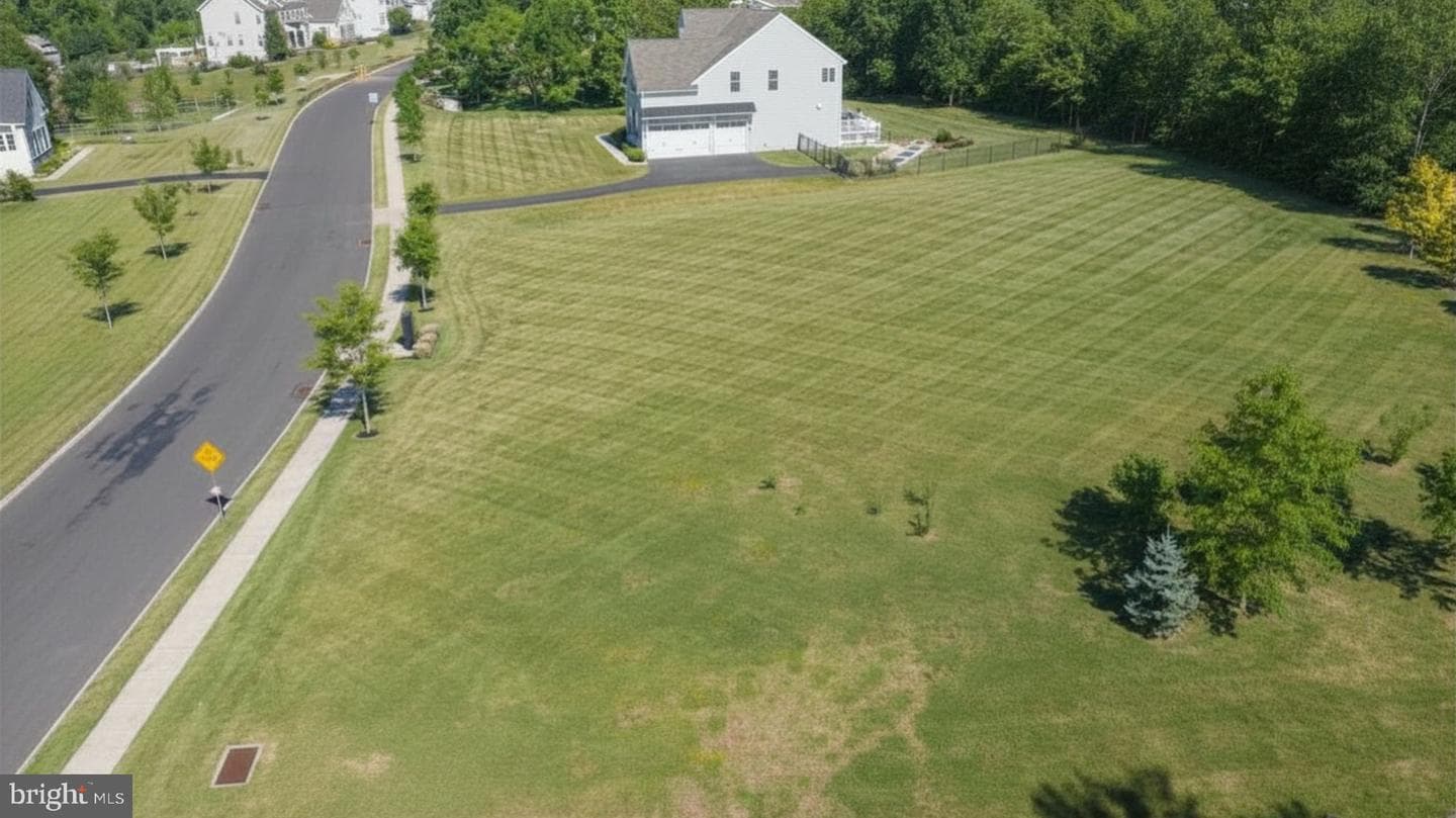 1 Bennett Lane photo 49