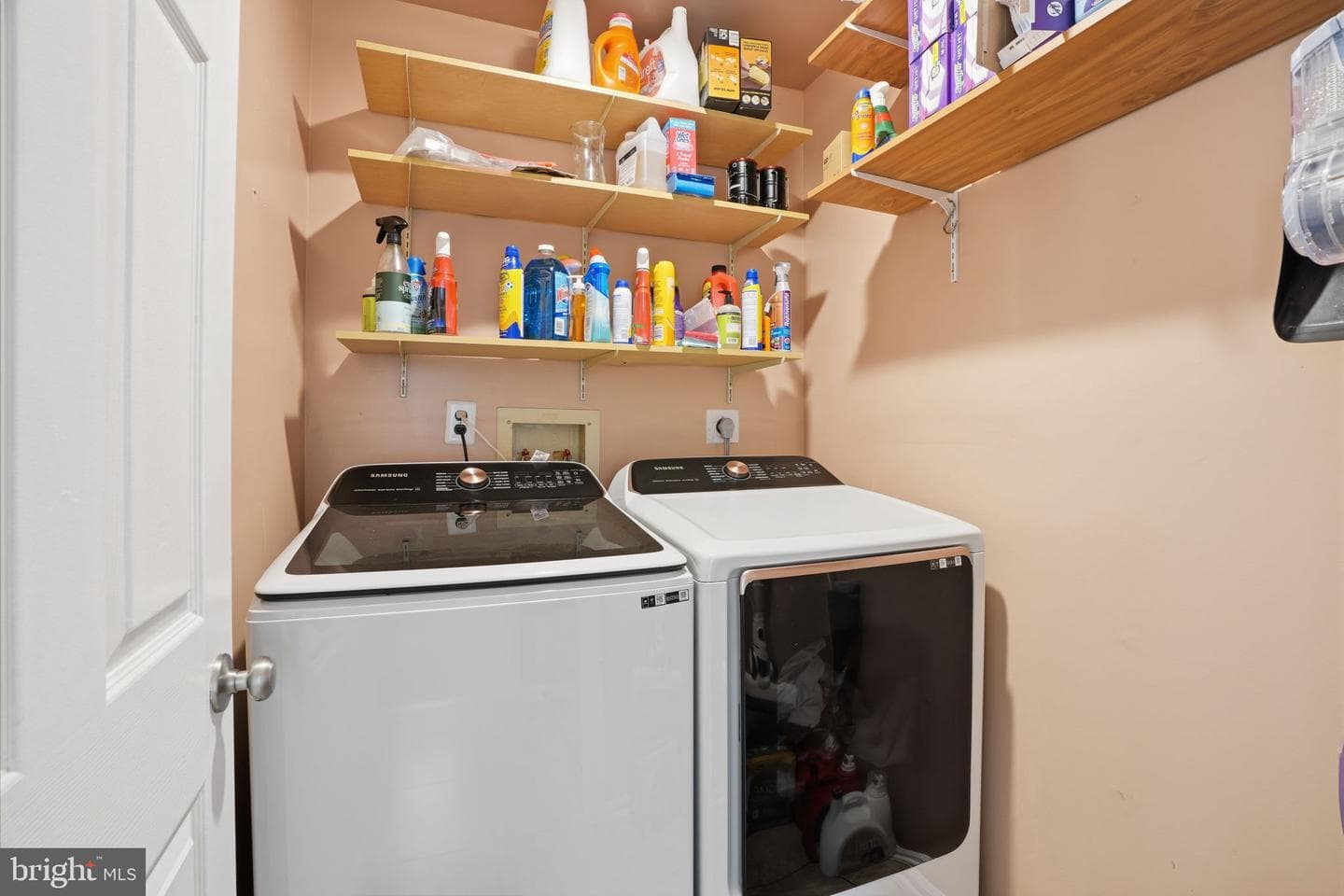 381 Alberts Way photo 12